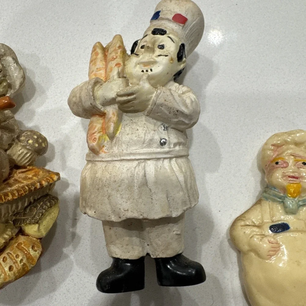 N/A vintage resin